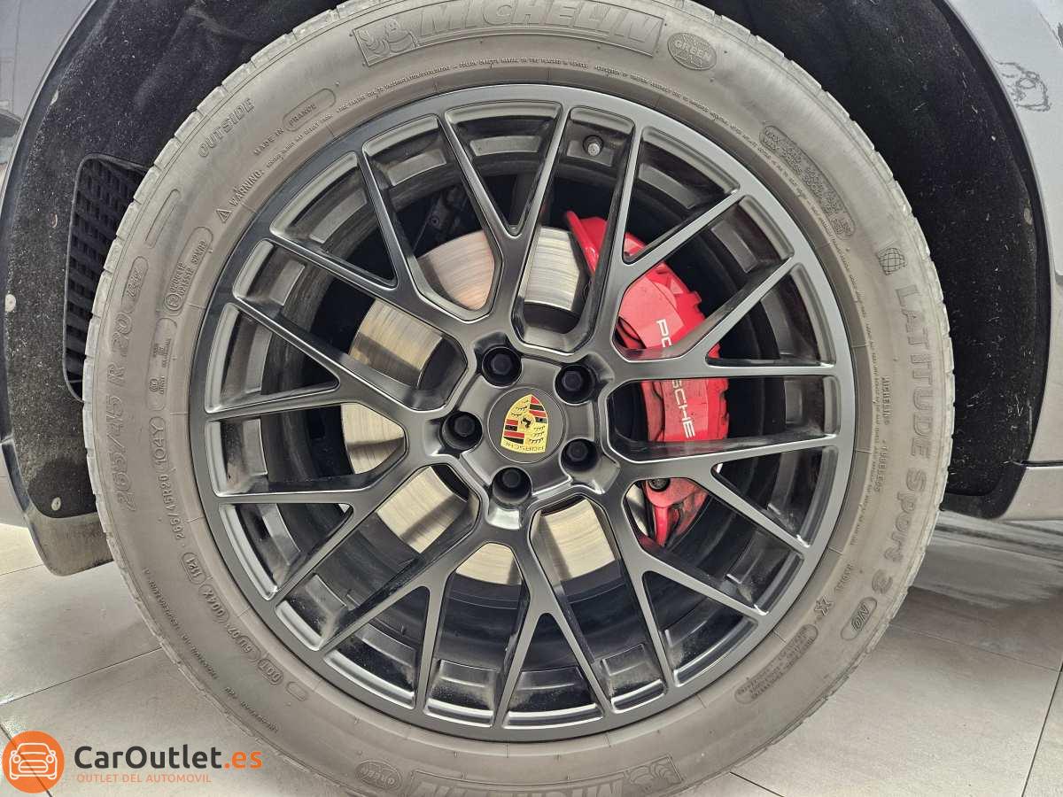 5 - Porsche Macan 2021 - AUTO