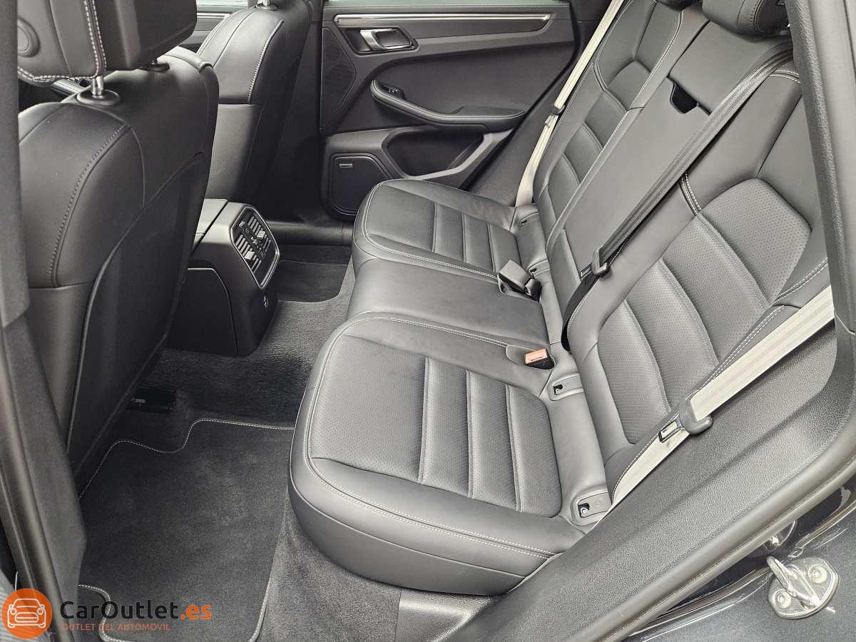 15 - Porsche Macan 2021 - AUTO