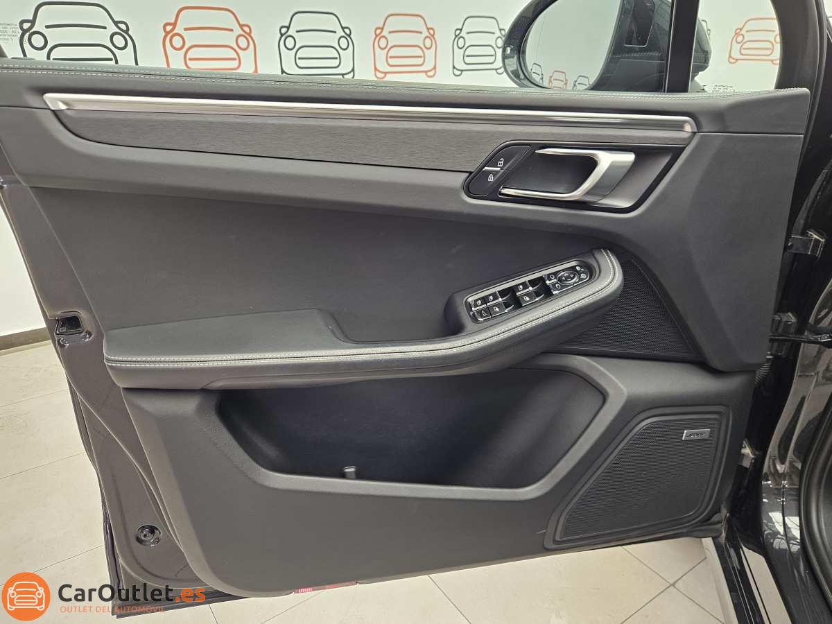 16 - Porsche Macan 2021 - AUTO