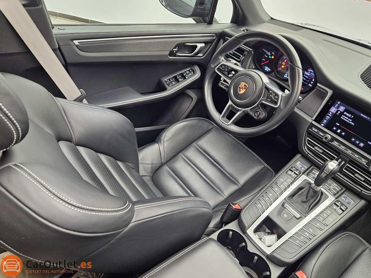 24 - Porsche Macan 2021 - AUTO