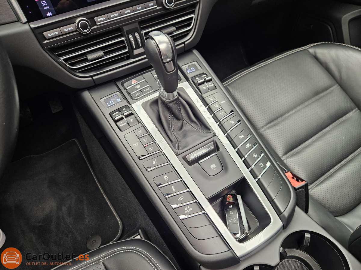 32 - Porsche Macan 2021 - AUTO