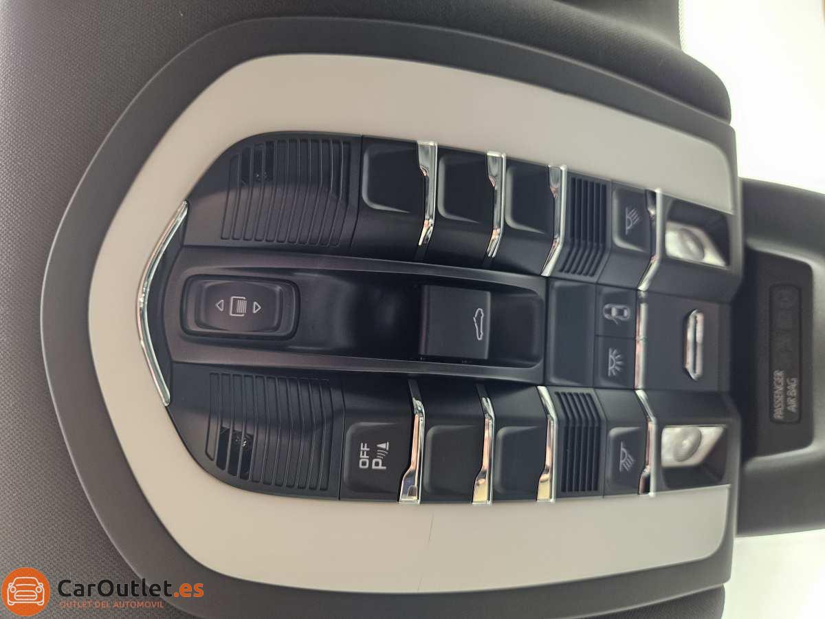 35 - Porsche Macan 2021 - AUTO