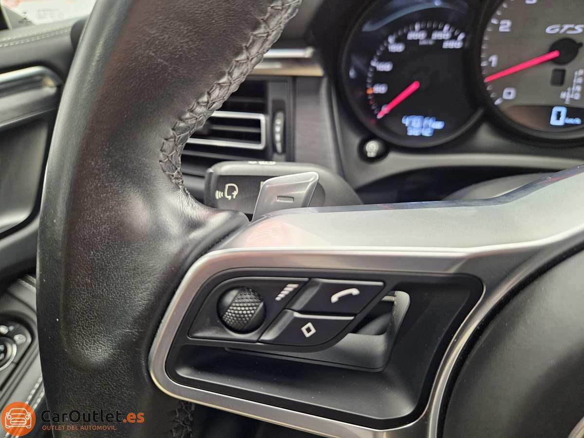 36 - Porsche Macan 2021 - AUTO