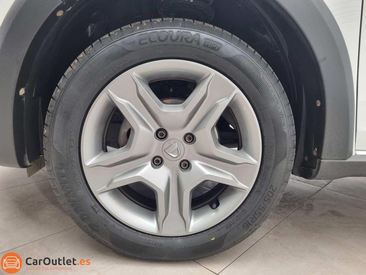 7 - Dacia Sandero 2016