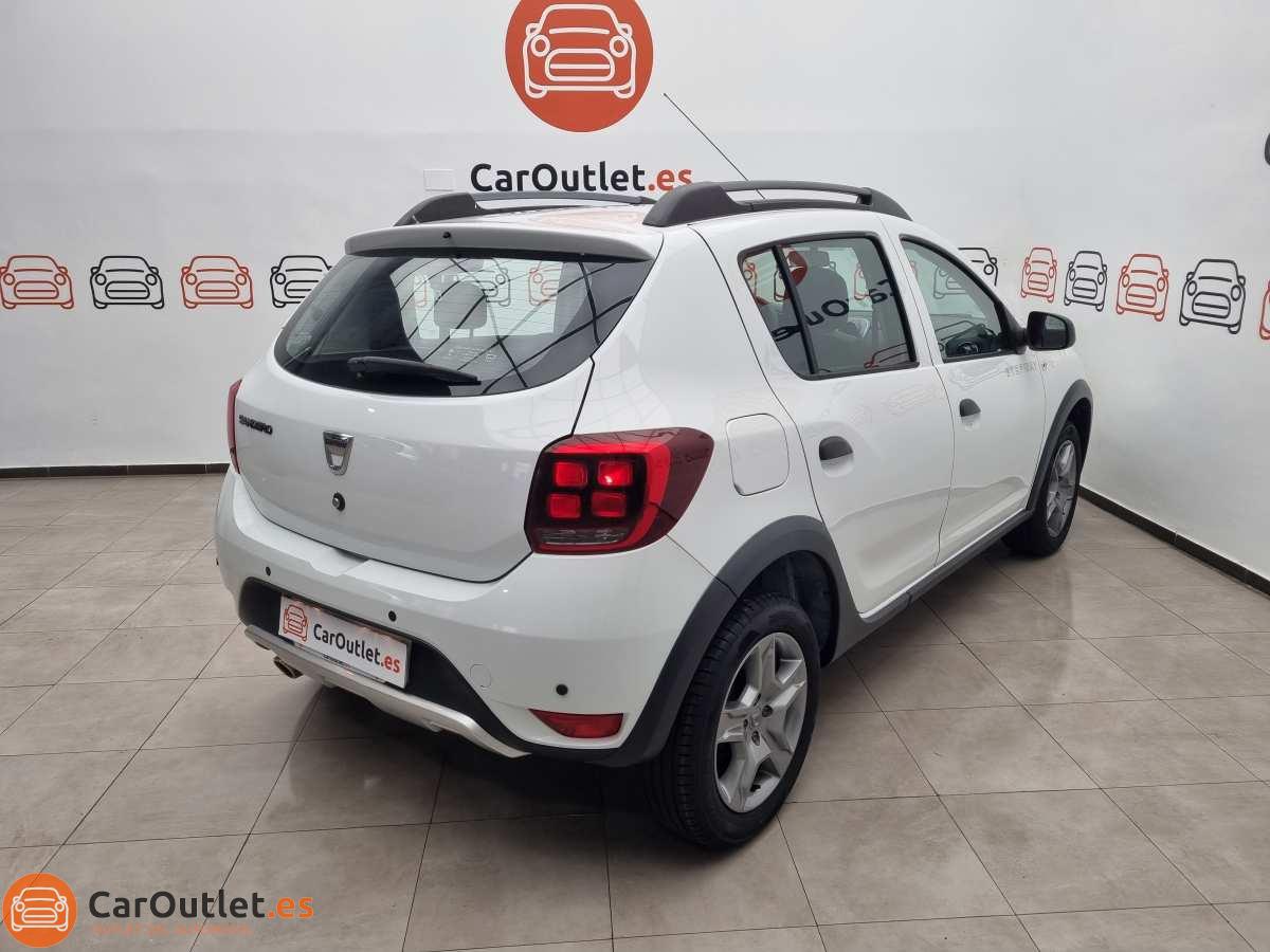 8 - Dacia Sandero 2016