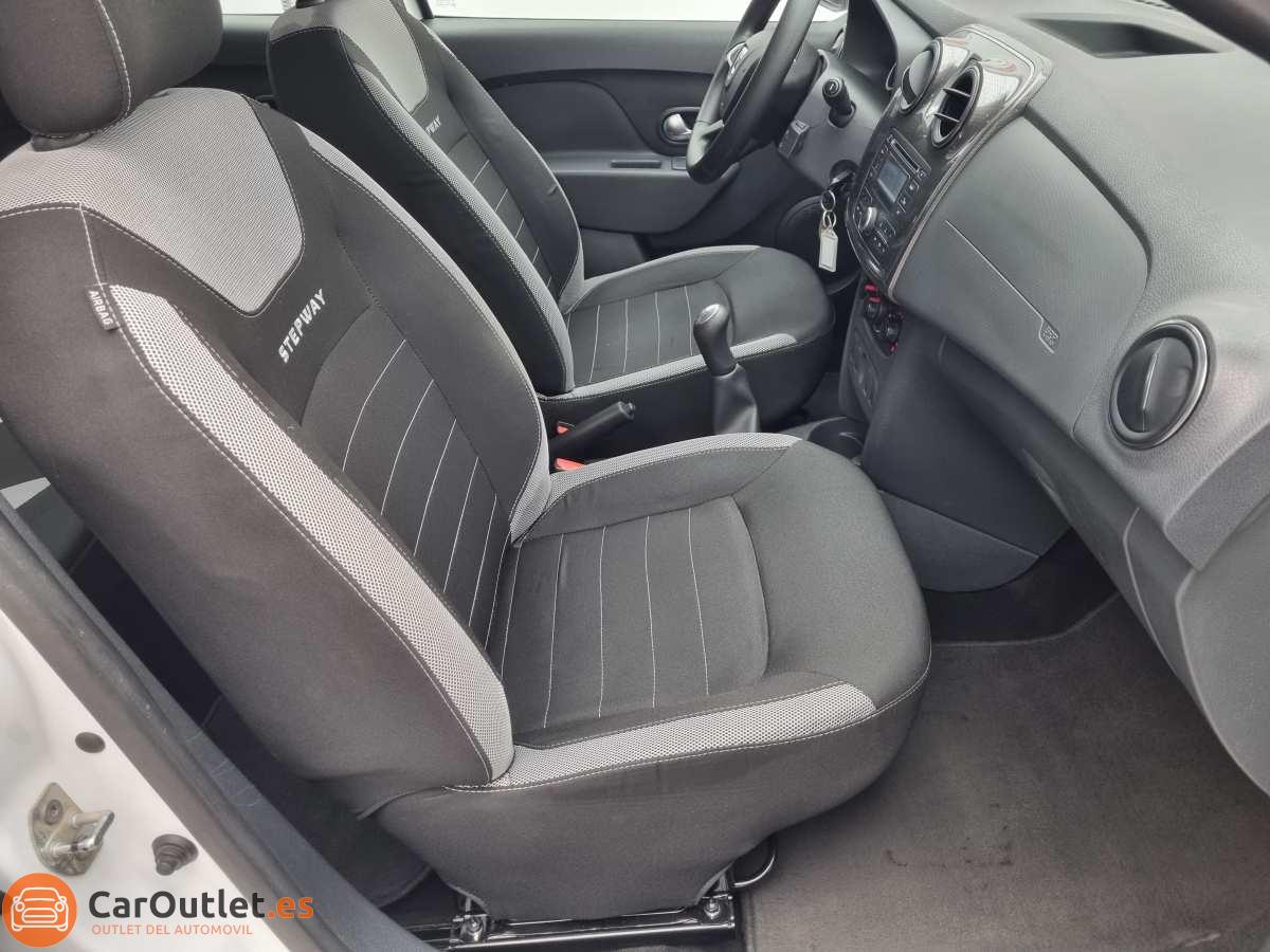 15 - Dacia Sandero 2016