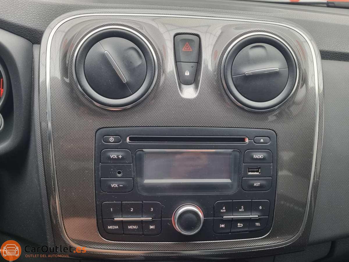 23 - Dacia Sandero 2016