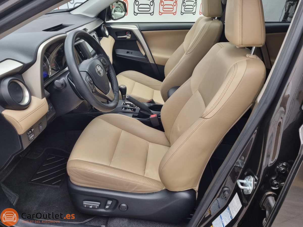 16 - Toyota RAV4 2015 - AUTO