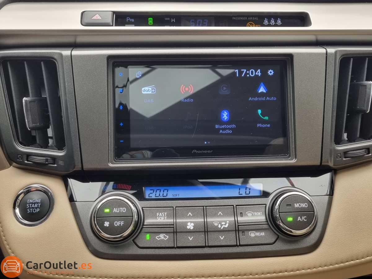 29 - Toyota RAV4 2015 - AUTO