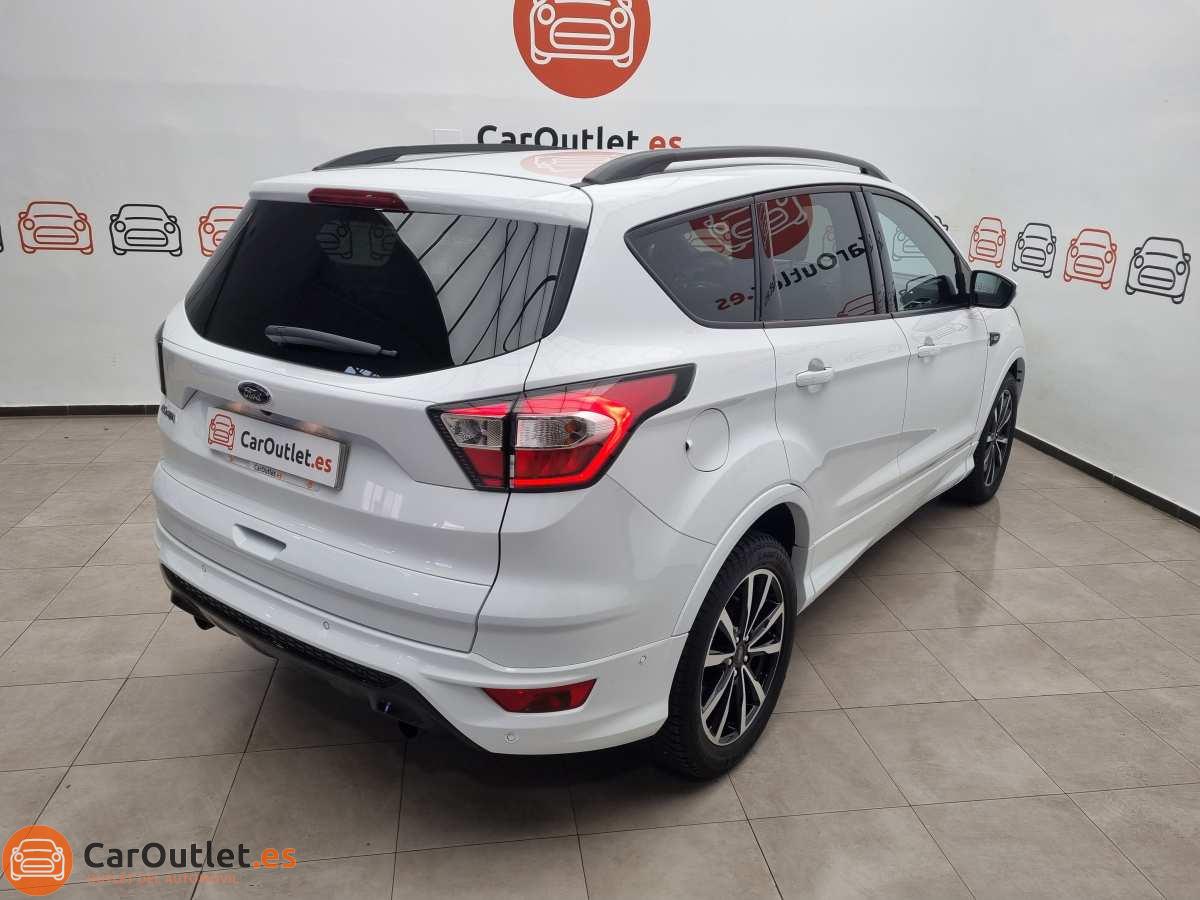8 - Ford Kuga 2019 - AUTO