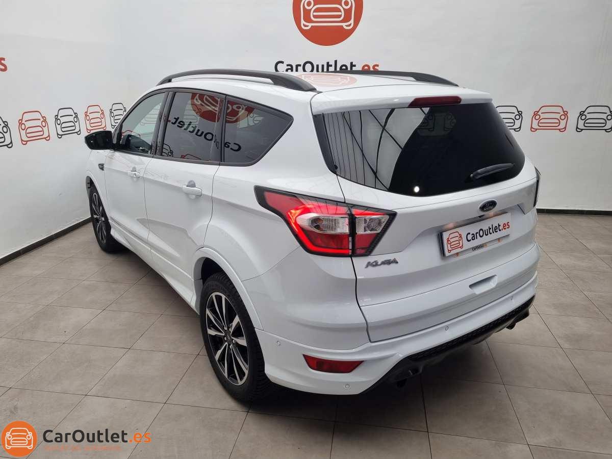 10 - Ford Kuga 2019 - AUTO