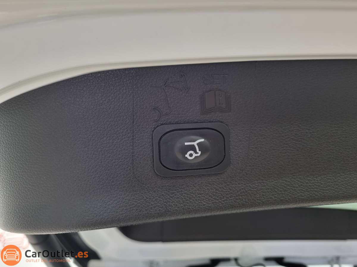 12 - Ford Kuga 2019 - AUTO