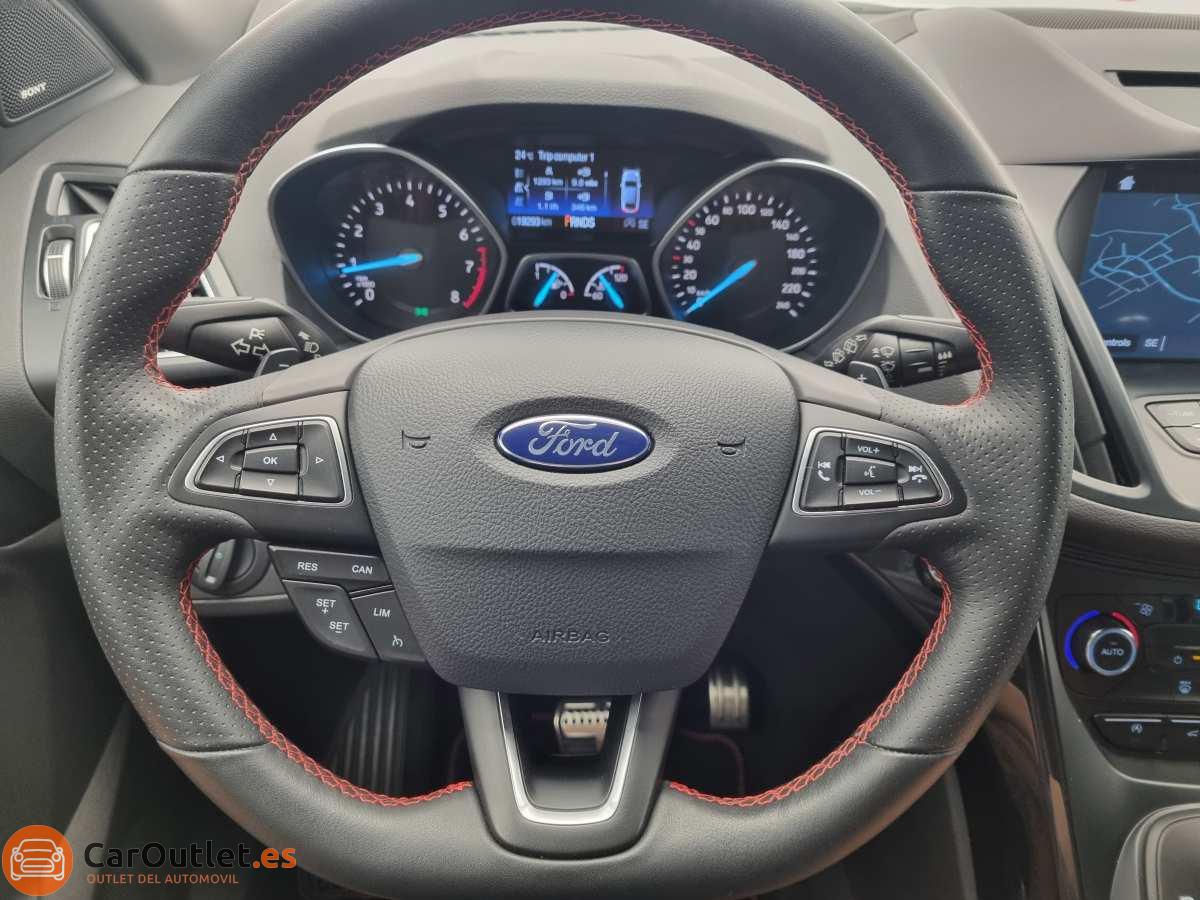 21 - Ford Kuga 2019 - AUTO