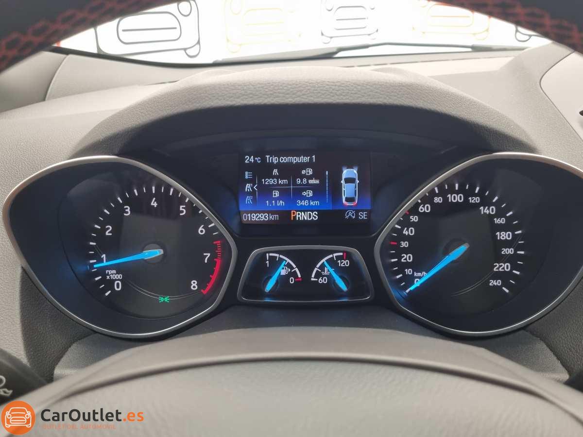 22 - Ford Kuga 2019 - AUTO
