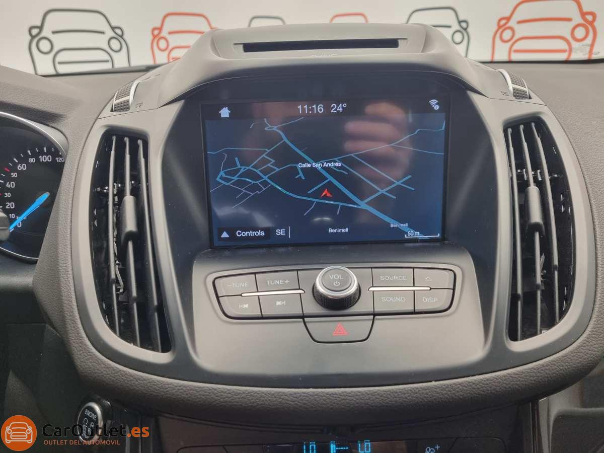 28 - Ford Kuga 2019 - AUTO