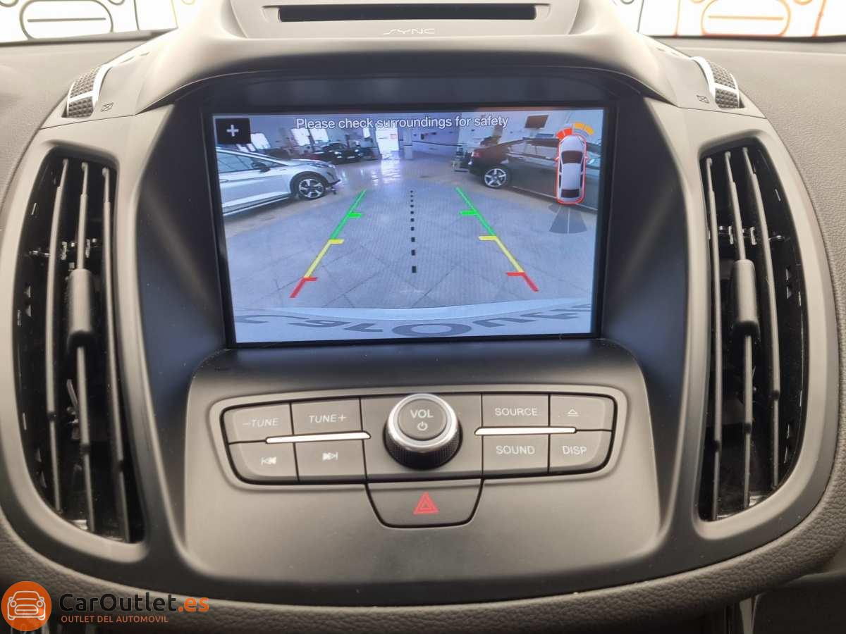 31 - Ford Kuga 2019 - AUTO