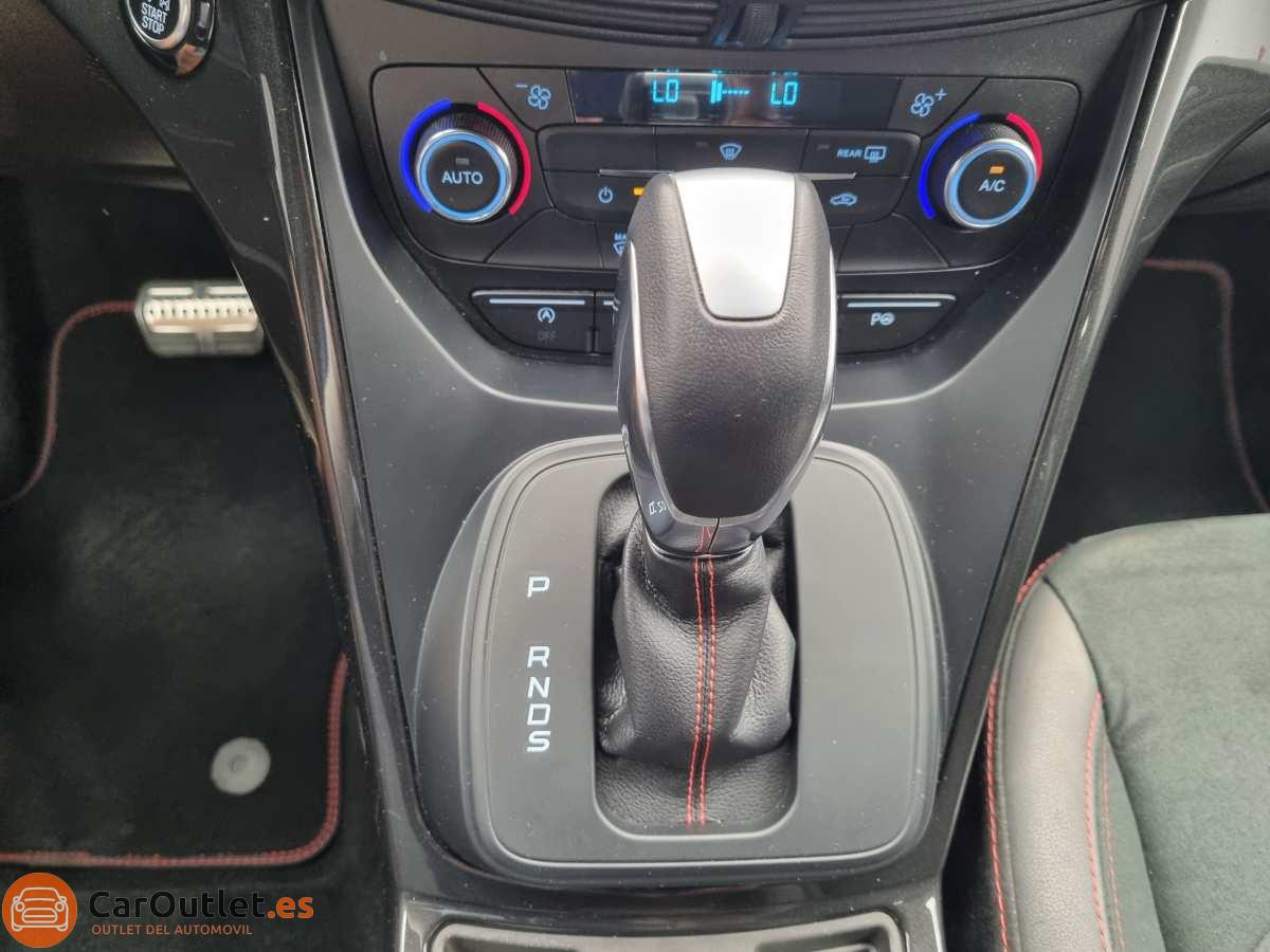 32 - Ford Kuga 2019 - AUTO