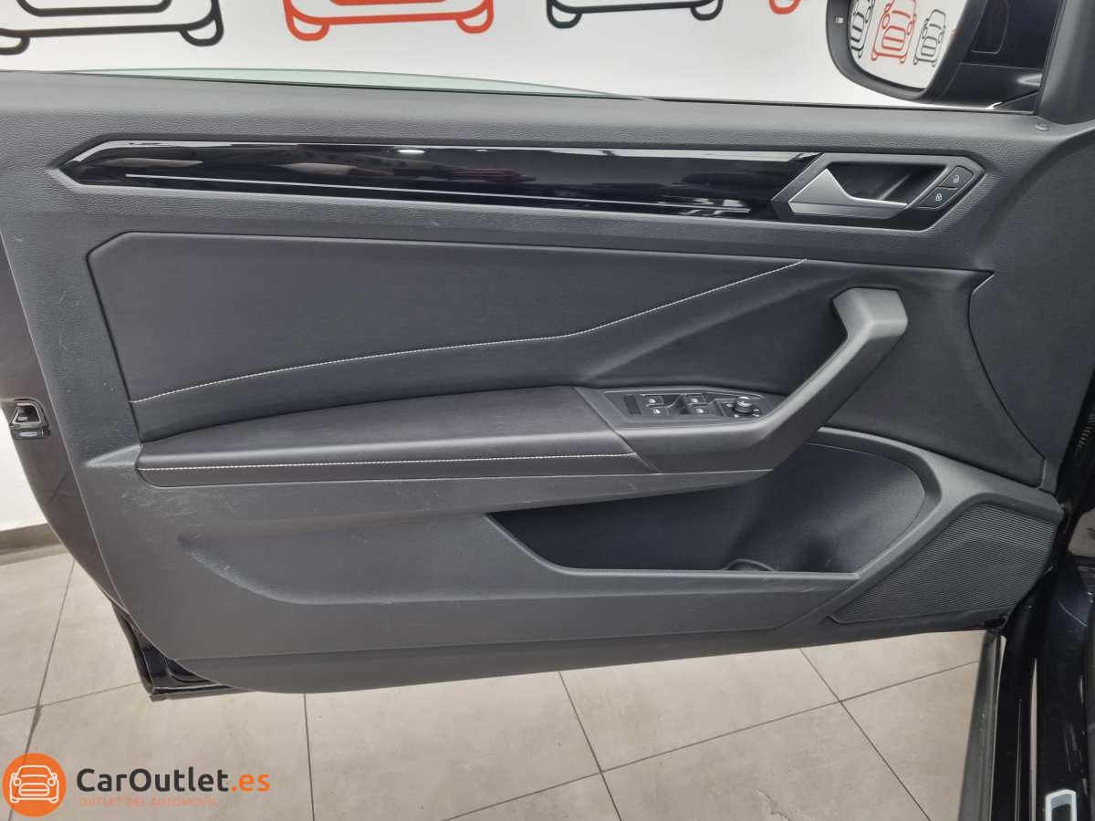 19 - Volkswagen T ROC 2023 - AUTO - CABRIO