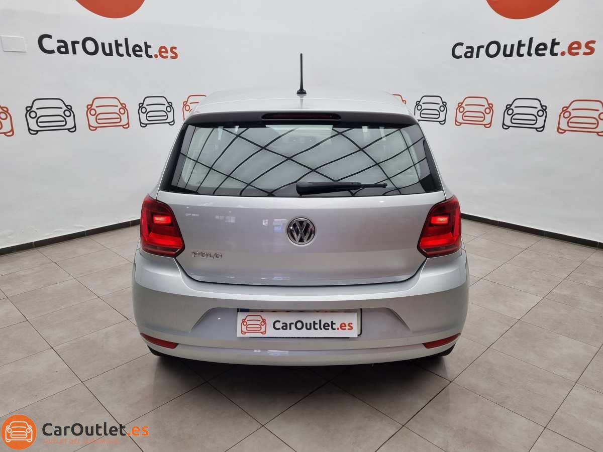 8 - Volkswagen Polo 2017