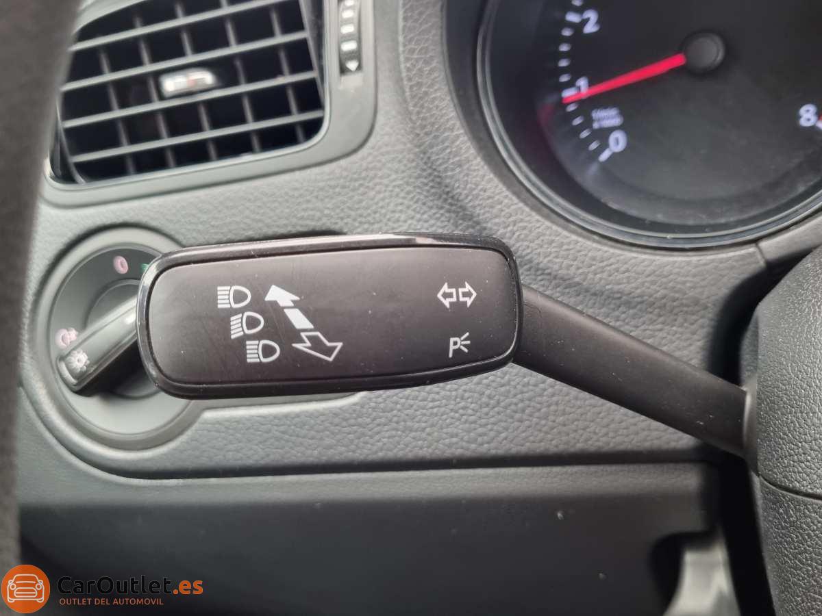 21 - Volkswagen Polo 2017