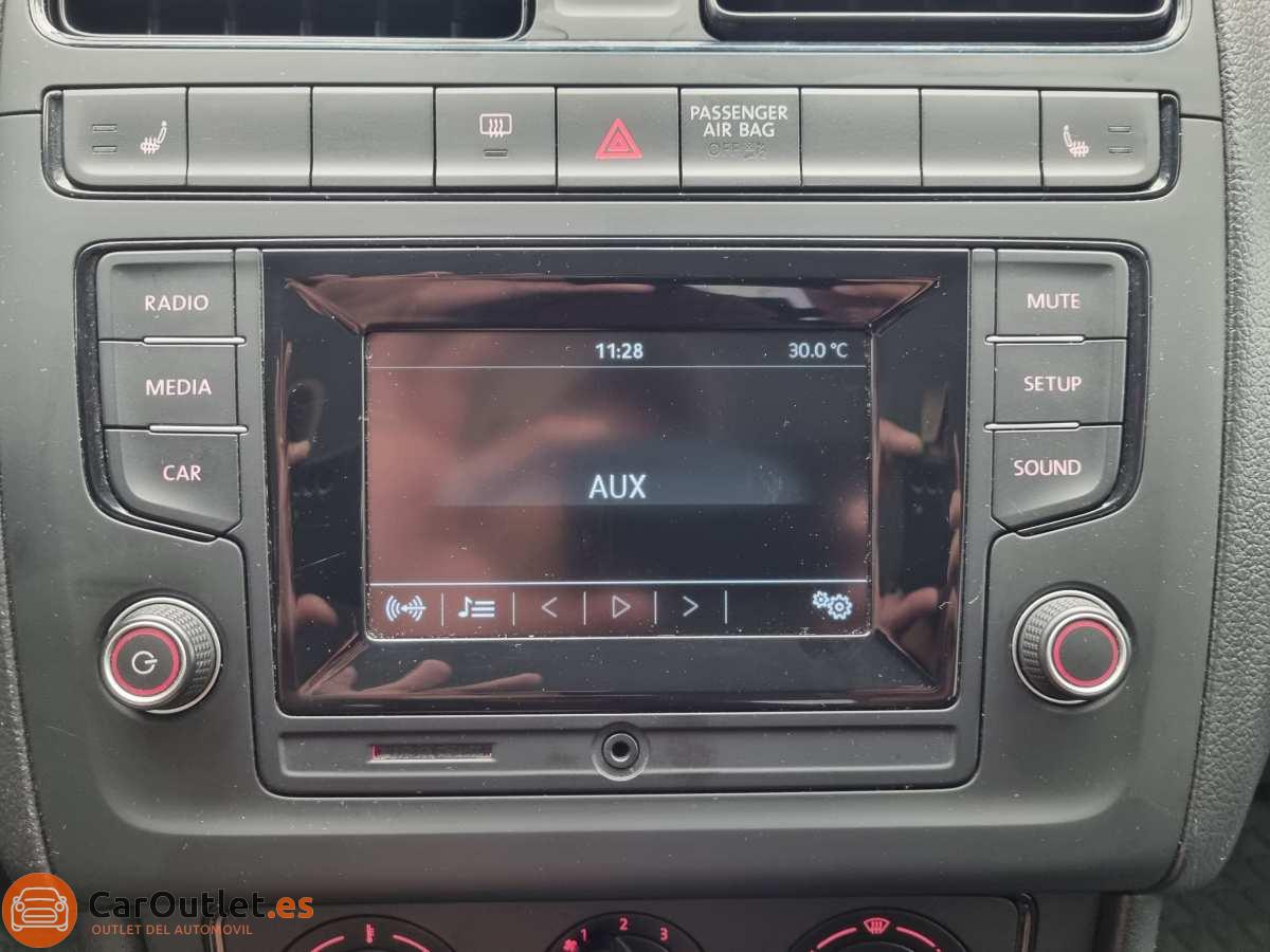 25 - Volkswagen Polo 2017