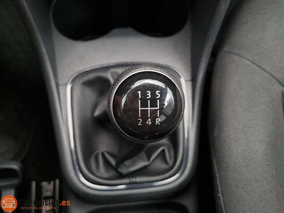 27 - Volkswagen Polo 2017