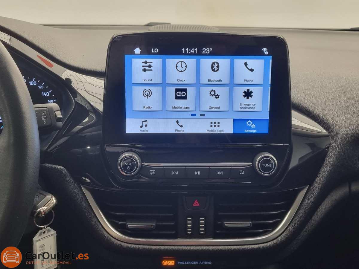 27 - Ford Fiesta 2017 - AUTO