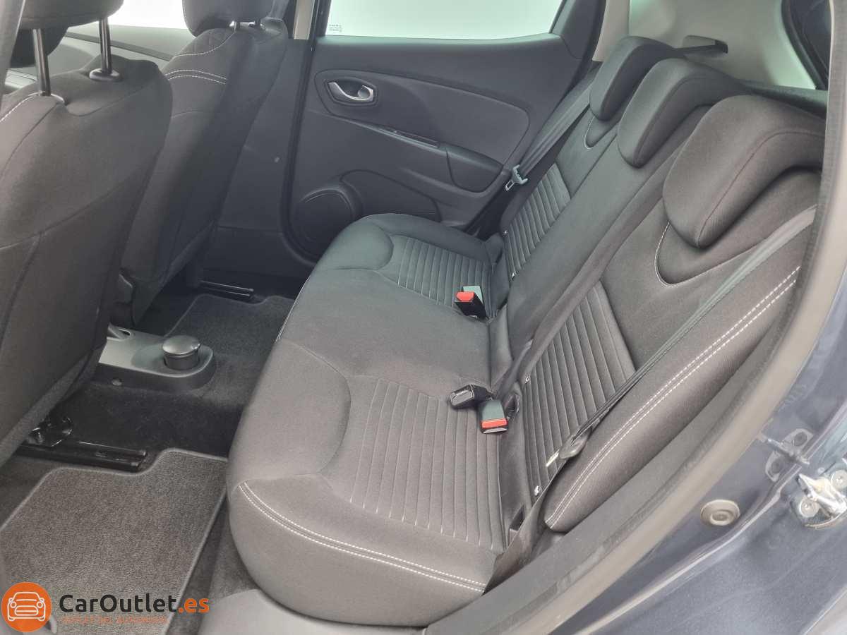 12 - Renault Clio 2016