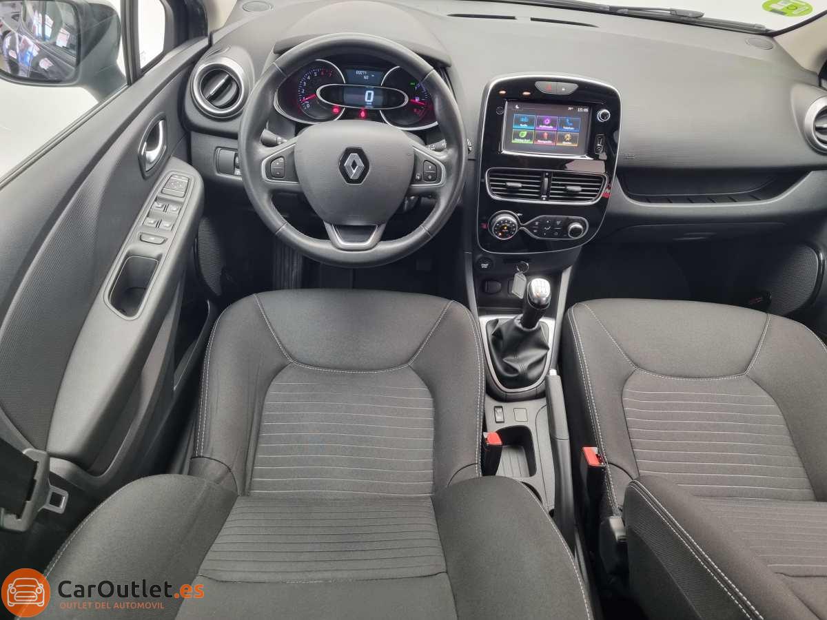 18 - Renault Clio 2016
