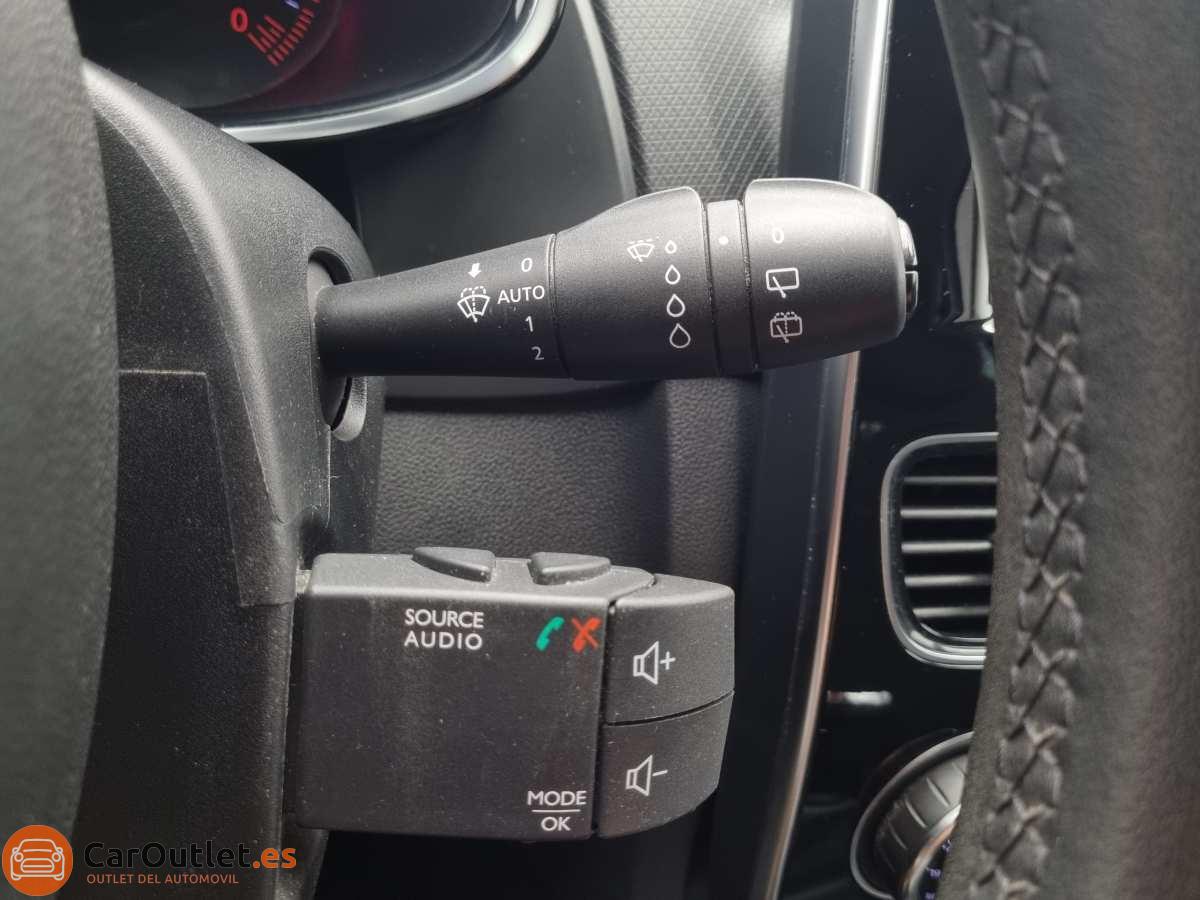 23 - Renault Clio 2016