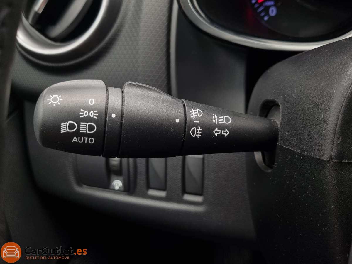 24 - Renault Clio 2016