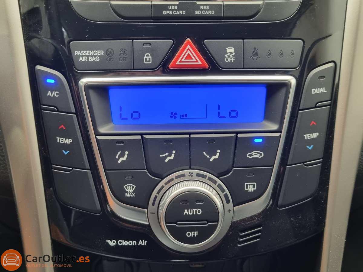 32 - Hyundai i30 2017