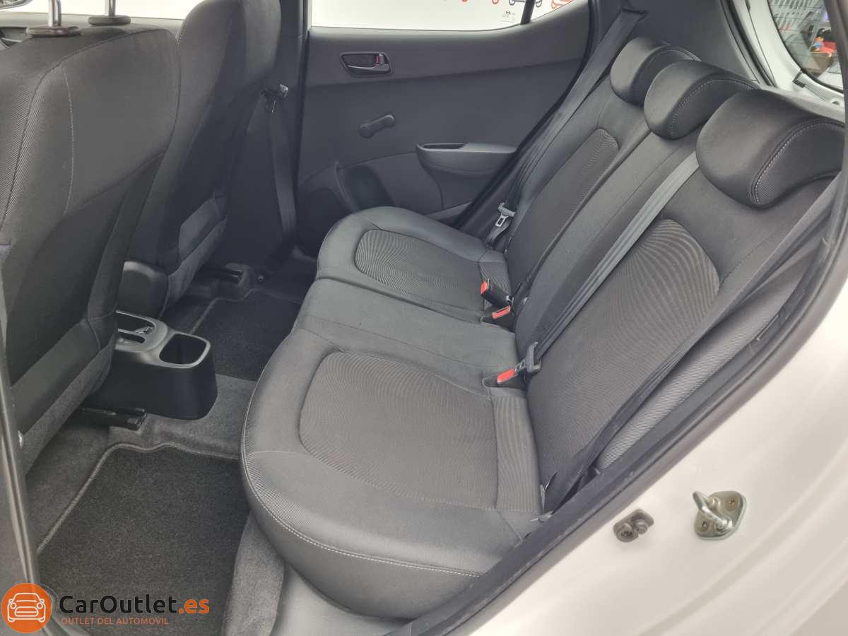 11 - Hyundai i10 2018