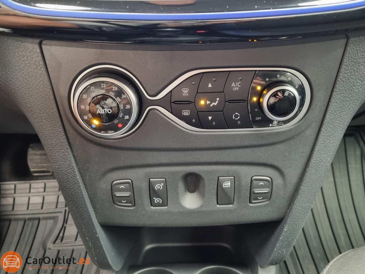27 - Dacia Sandero 2020