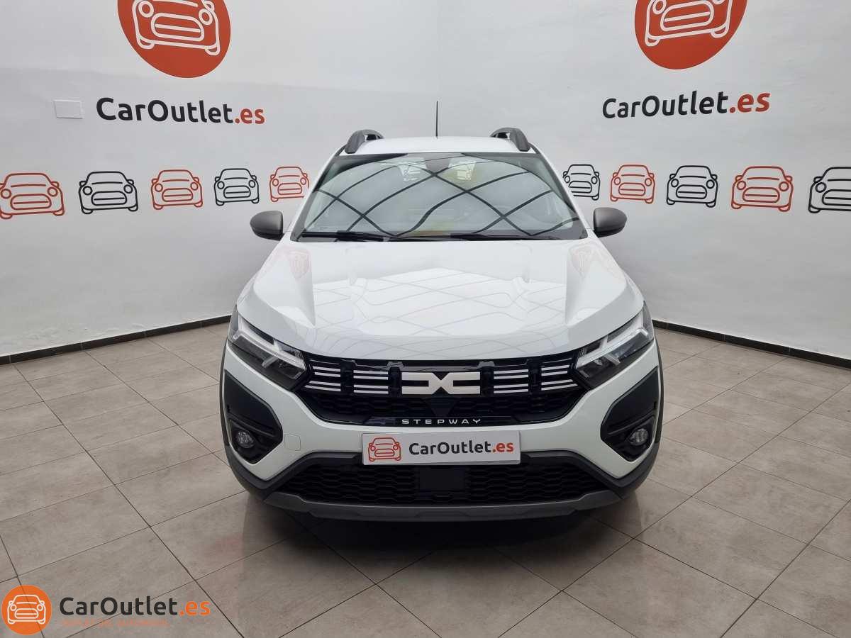 1 - Dacia Sandero Stepway 2023 - AUTO