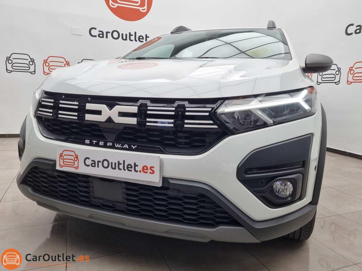 5 - Dacia Sandero Stepway 2023 - AUTO