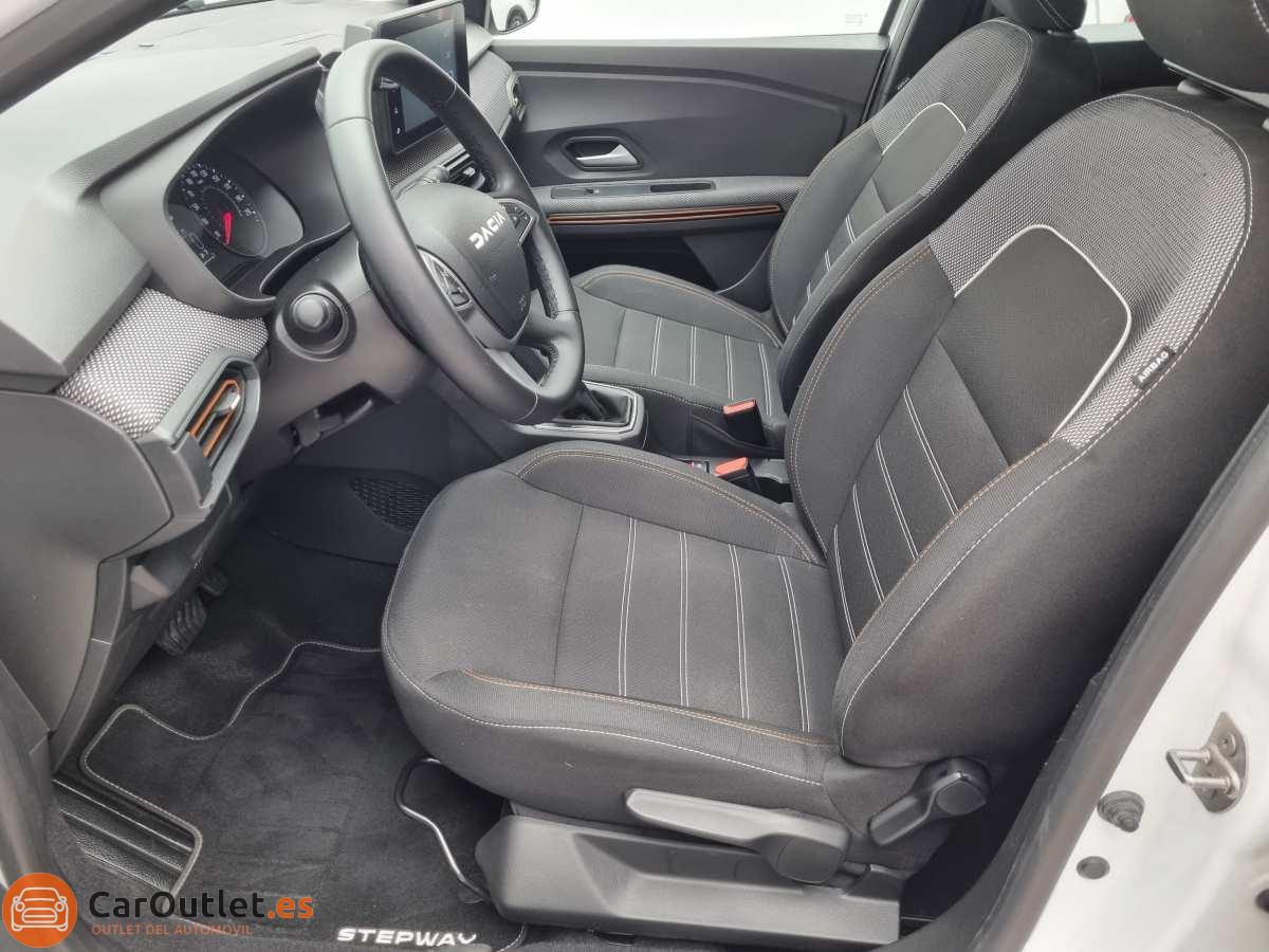 15 - Dacia Sandero Stepway 2023 - AUTO