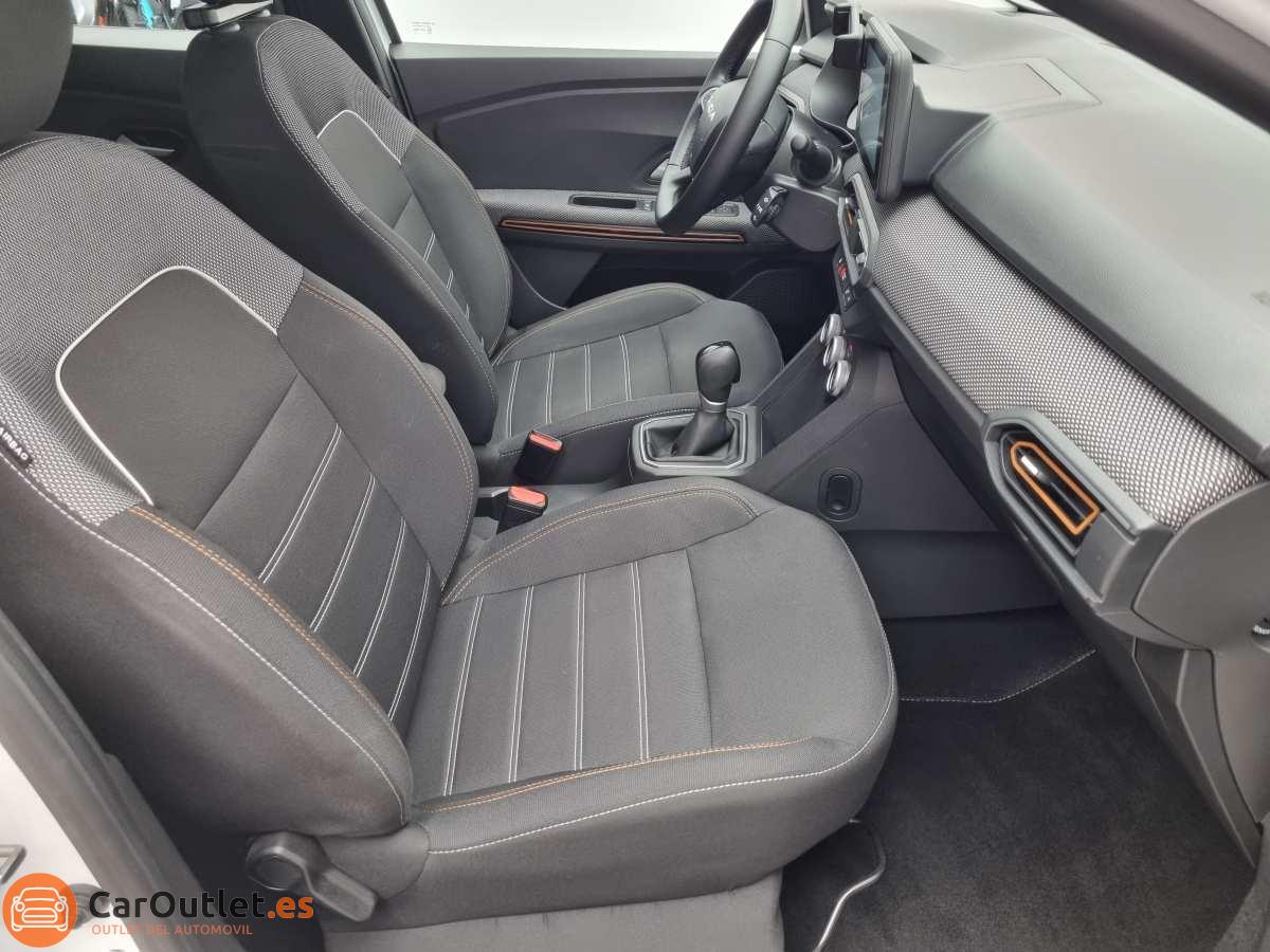 16 - Dacia Sandero Stepway 2023 - AUTO