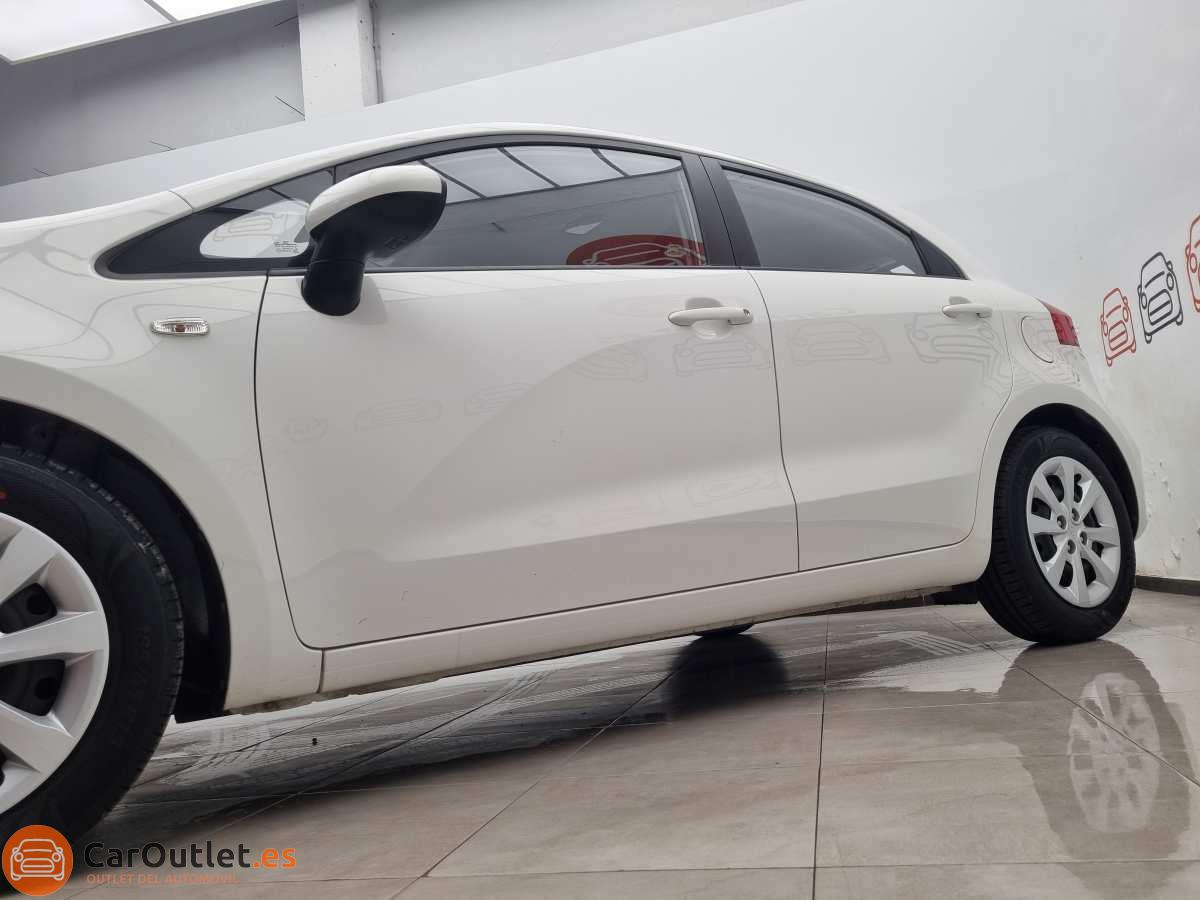 4 - Kia Rio 2015