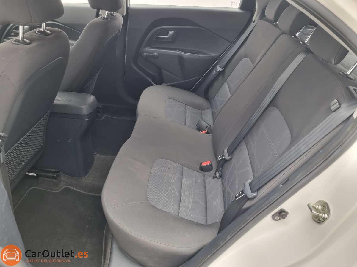 11 - Kia Rio 2015