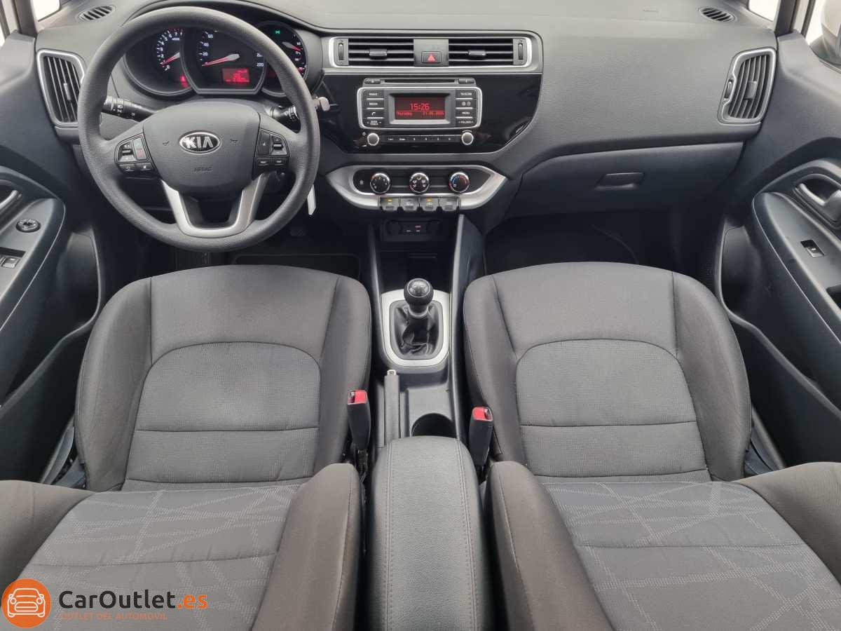 15 - Kia Rio 2015