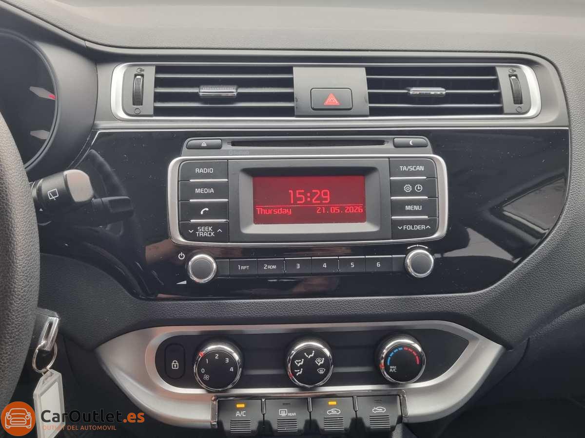 24 - Kia Rio 2015