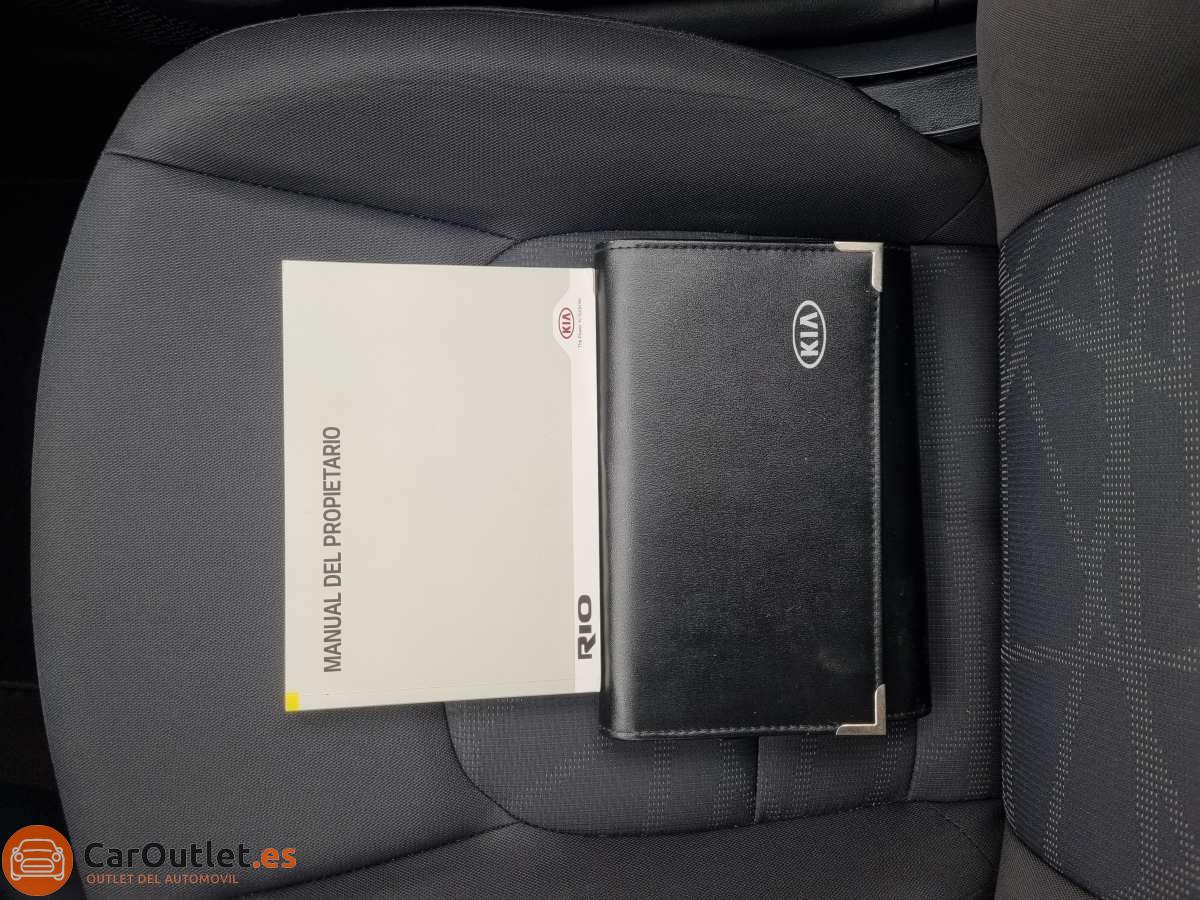 27 - Kia Rio 2015