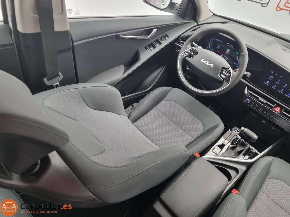 18 - Kia Niro 2024 - AUTO