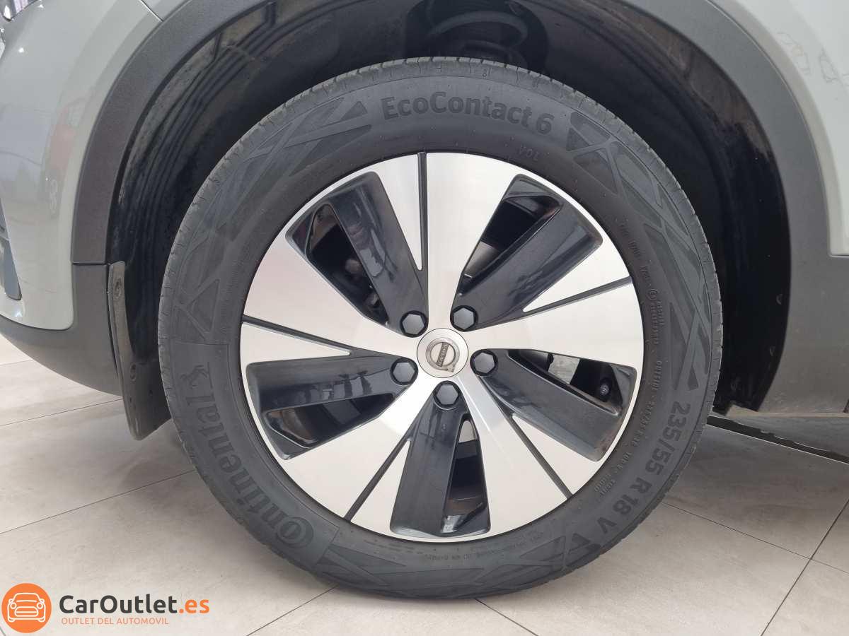 7 - Volvo XC40 2023 - AUTO