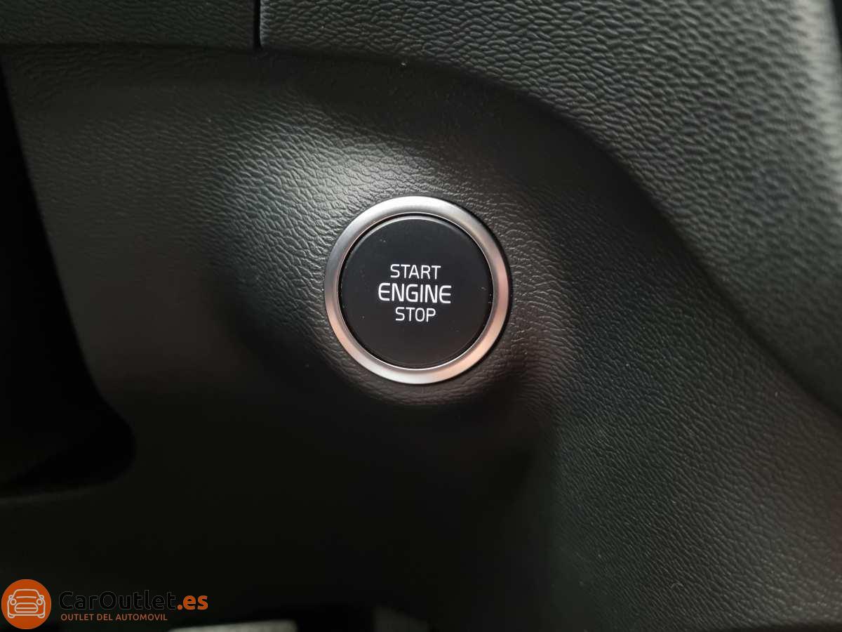 25 - Volvo XC40 2023 - AUTO