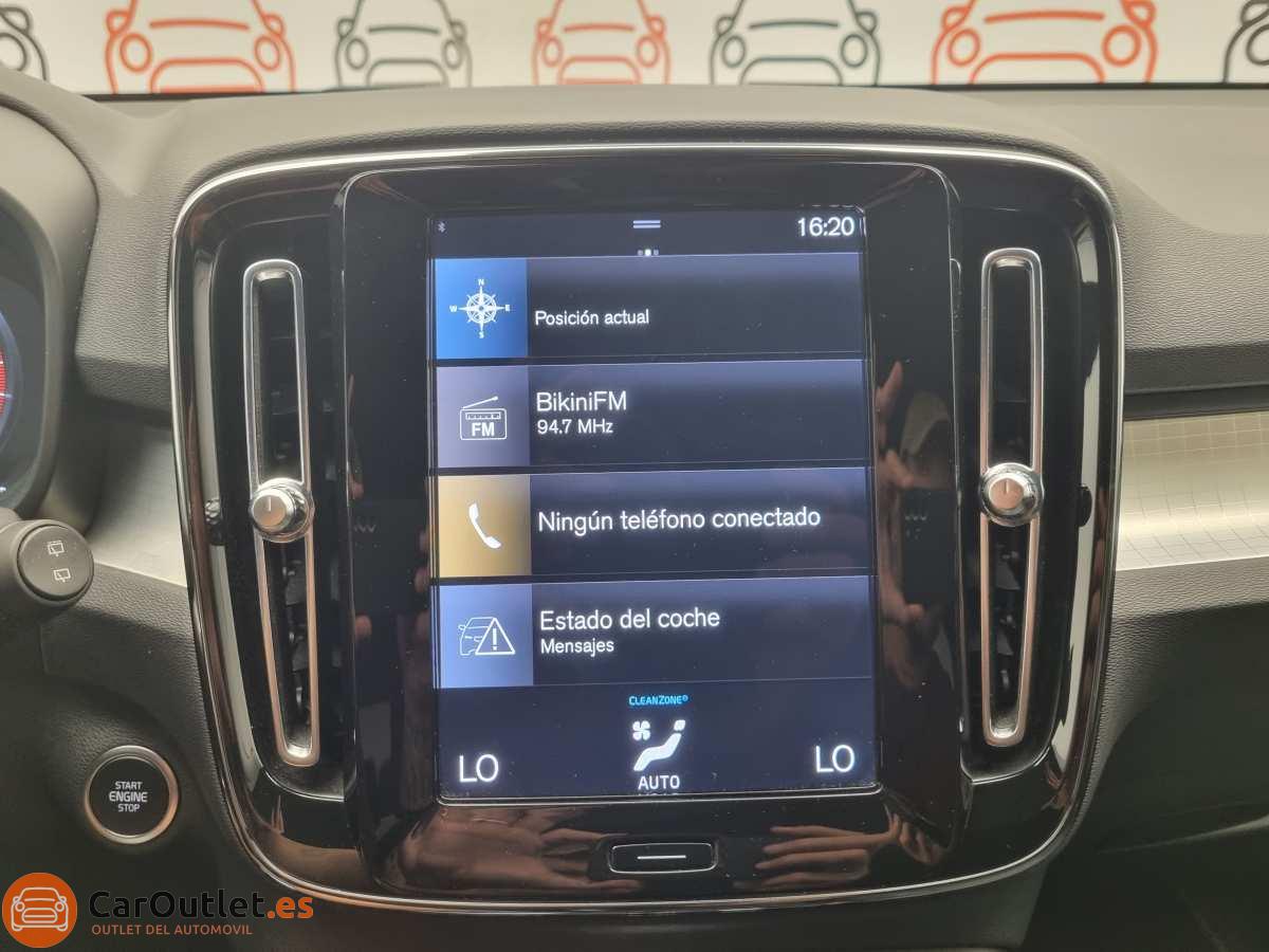 26 - Volvo XC40 2023 - AUTO