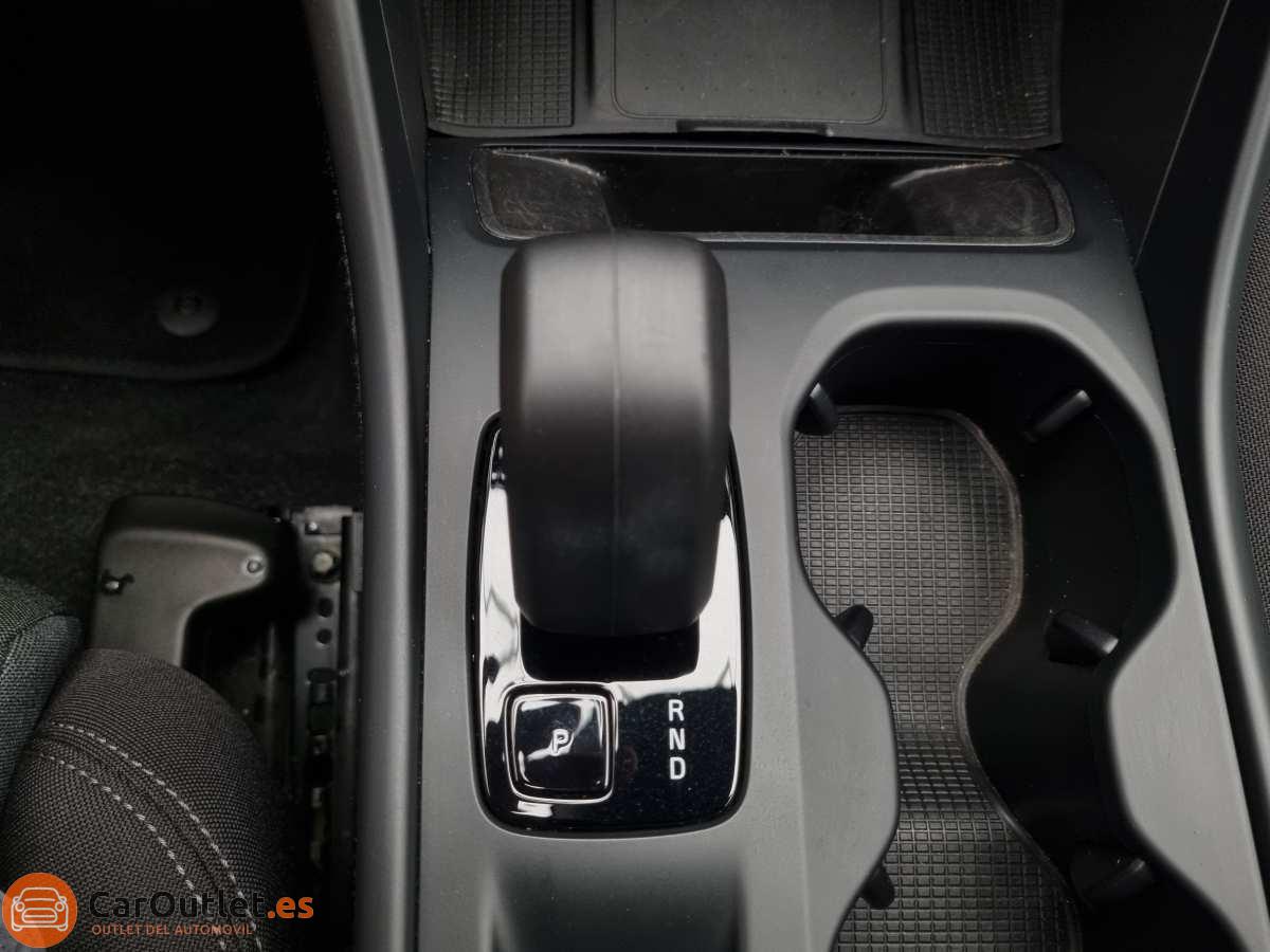 30 - Volvo XC40 2023 - AUTO