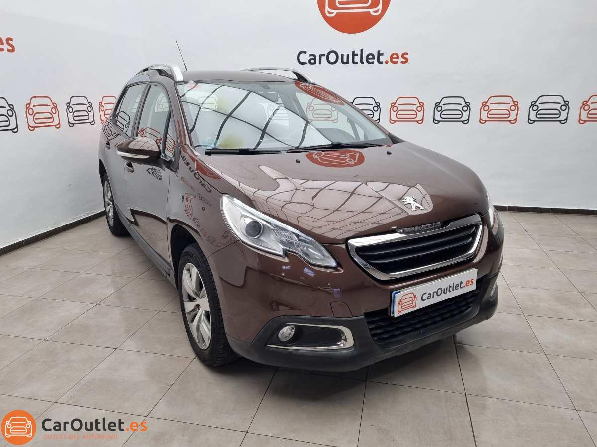 2 - Peugeot 2008 2015