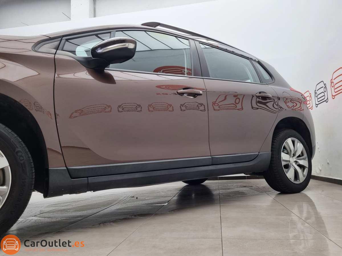 4 - Peugeot 2008 2015